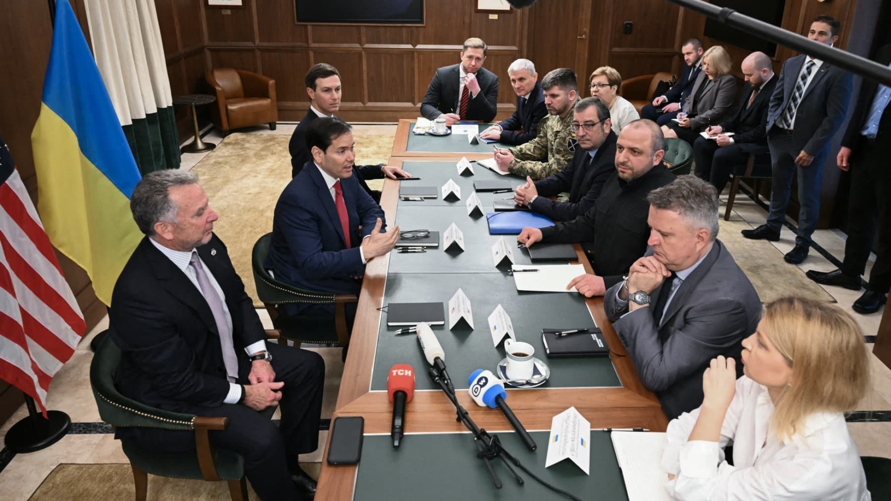 نێردەى ئەمریکا لەگەڵ شاندی ئۆکرانیا کۆدەبێتەوە