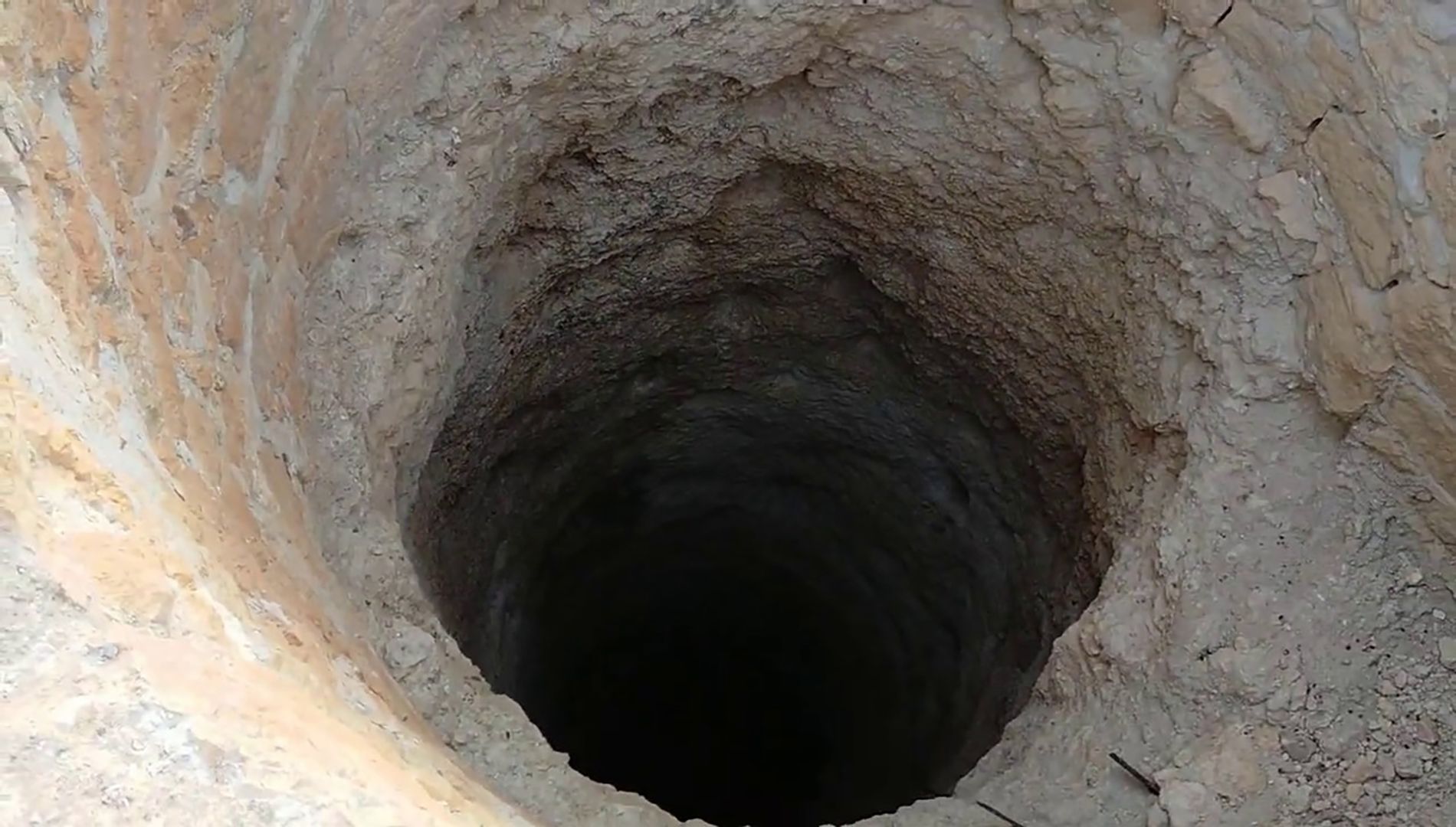 حەوت ئەندامی خانەوادەیەک لە پارێزگای لوڕستان لە بیرێکدا خنکان