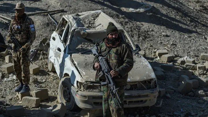 لە هێرشێکی چەکدارییدا 12 سەربازی پاکستان کوژران