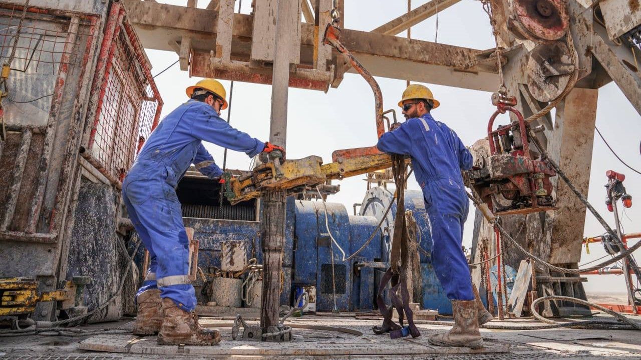 هەشت کۆمپانیای نێودەوڵەتیی نەوت ئامەدەییان بۆ هەناردەکردنەوەی نەوتی کوردستان ڕاگەیاند