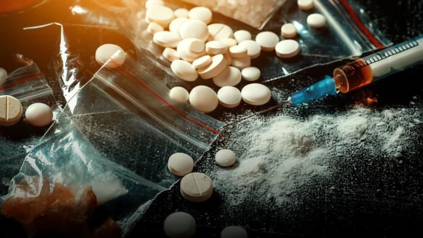 لە ناسرییە خێزانێک بە تۆمەتی بازرگانیکردن بە ماددە هۆشبەرەکان دەستگیر دەکرێن