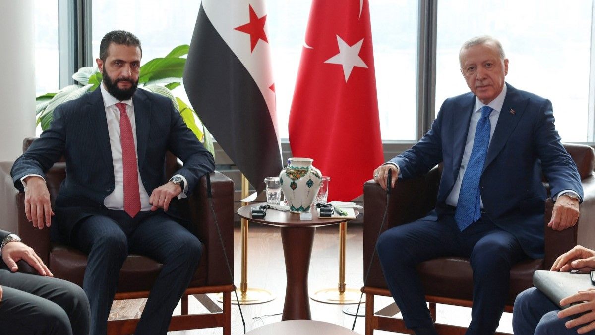 ئەردۆغان بۆ شەرع: پێویستە هەسەدە پابەندی ڕێککەوتنەکەی "10ـی ئادار" بێت