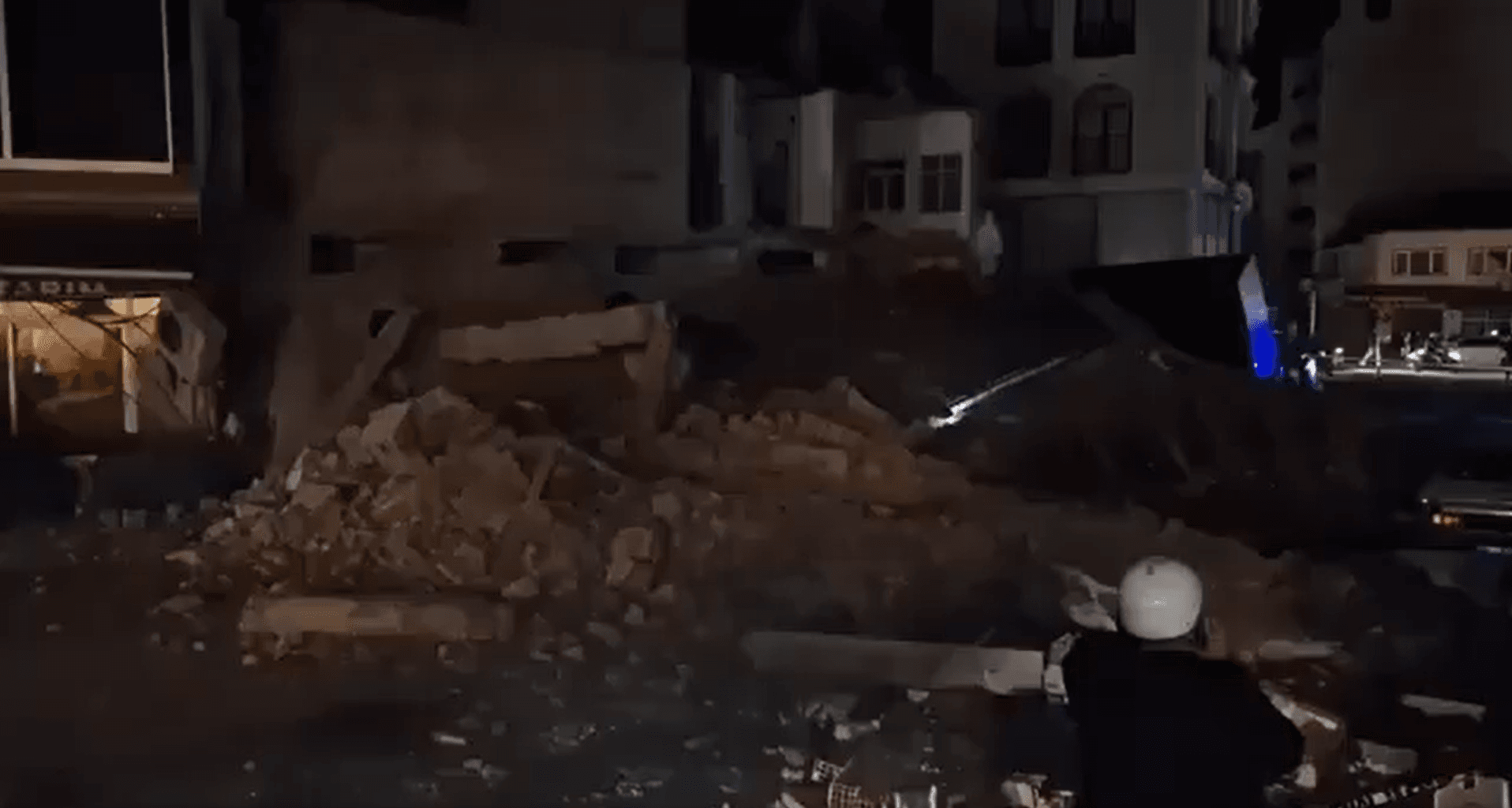 بوومەلەرزەیەک بە پلەی 6.1 ڕێختەر تورکیای هەژاند