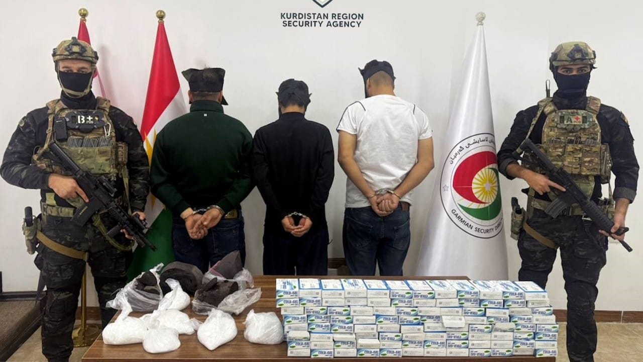 لە كەلار سێ بازرگان بە بڕێكی زۆری ماددەی هۆشبەرەوە دەستگیر دەكرێن