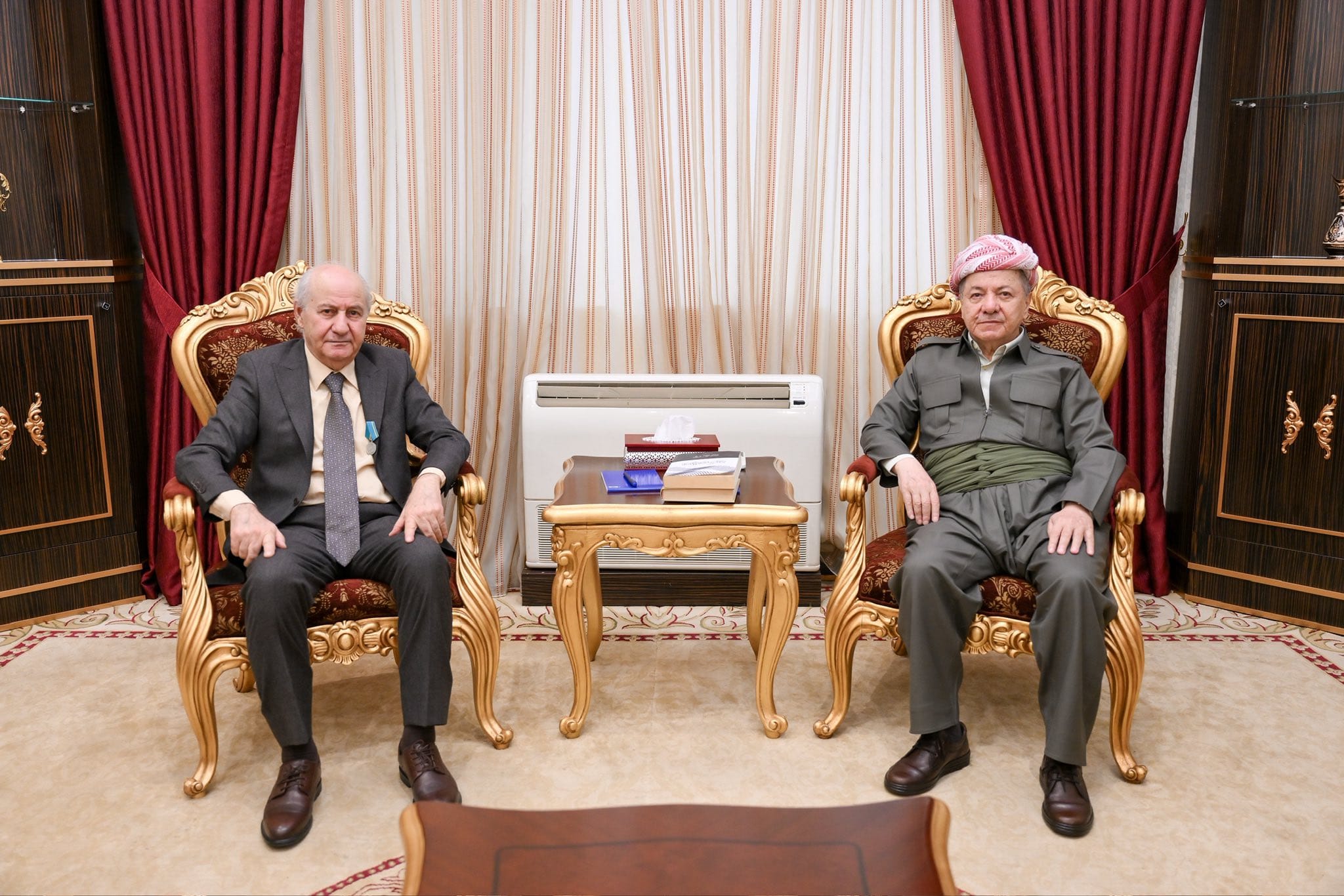 سەرۆک بارزانی پیرۆزبایی بەدەستهێنانی خەڵاتی "پوشکین"ـی لە دکتۆر ڕەشاد میران کرد