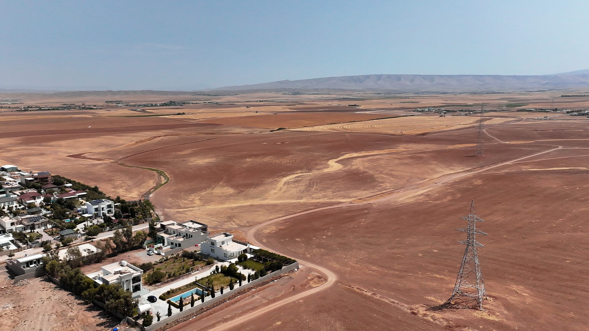 ڕۆژی پێنجشەممە زیاتر لە هەزار فەرمانبەری دیکە لە هەولێر زەوی وەردەگرن