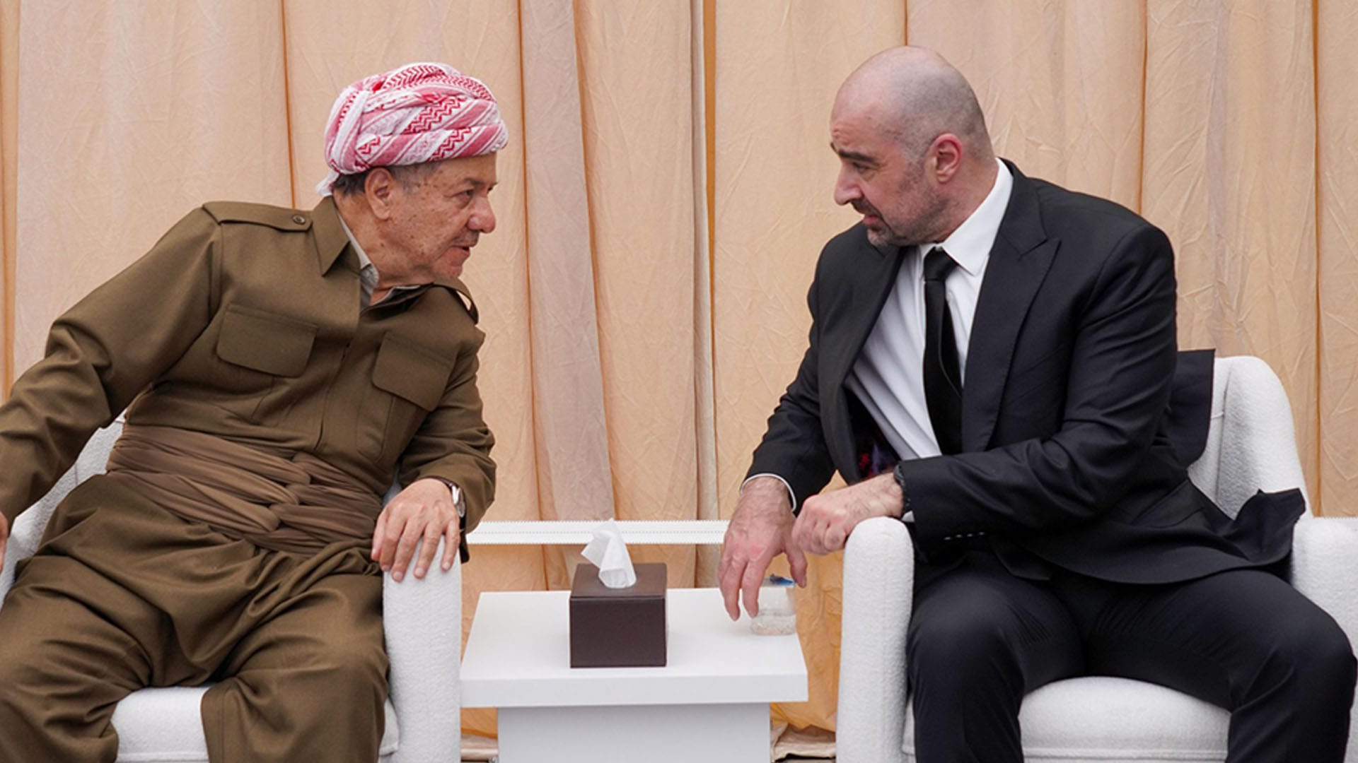 سەرۆک بارزانی و بافڵ تاڵەبانی لە پیرمام کۆبوونەوە