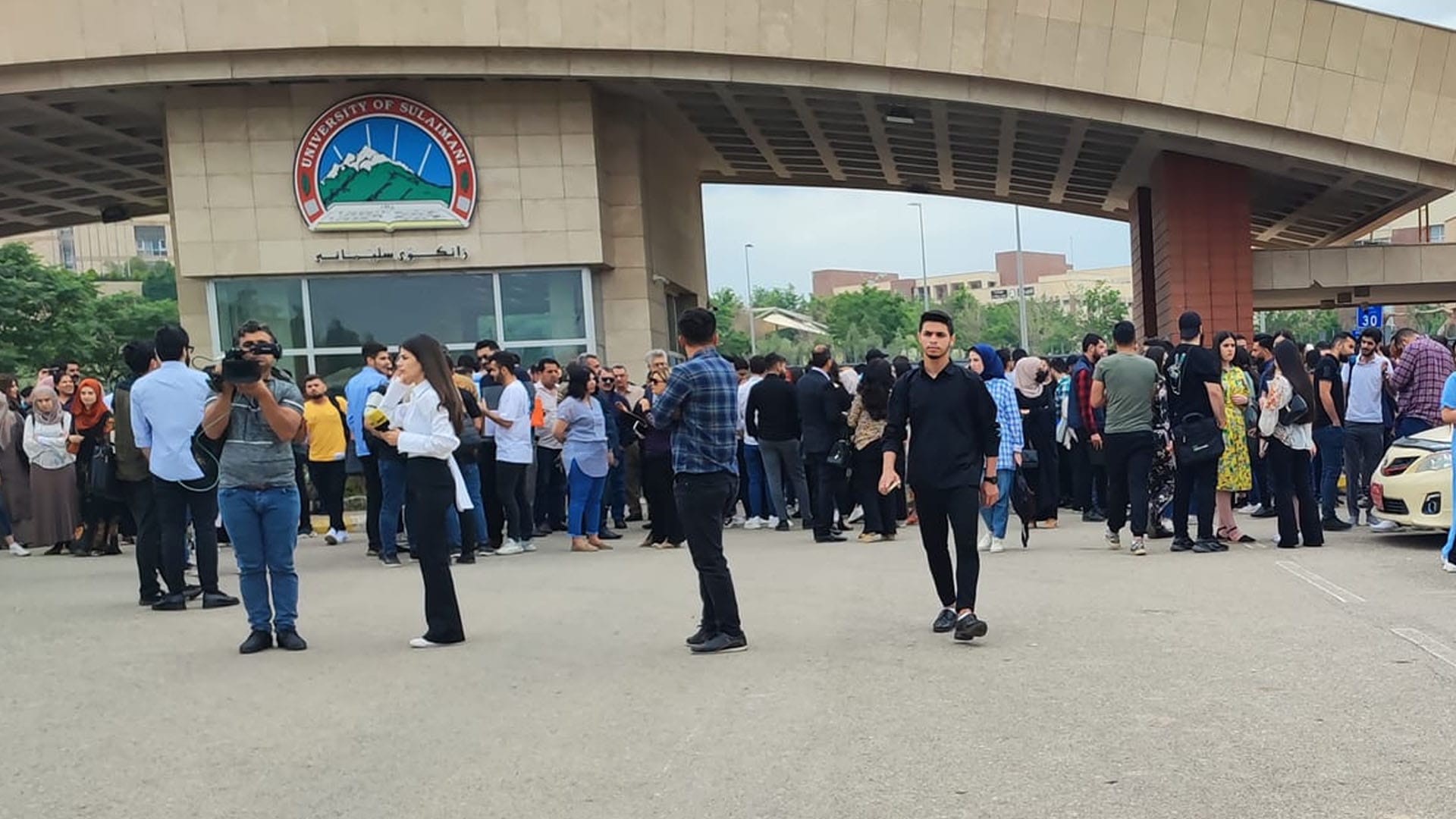 سەرجەم دەرچووانی پۆلی 12ی ئامادەی لە زانکۆ و پەیمانگەکان وەردەگیرێن