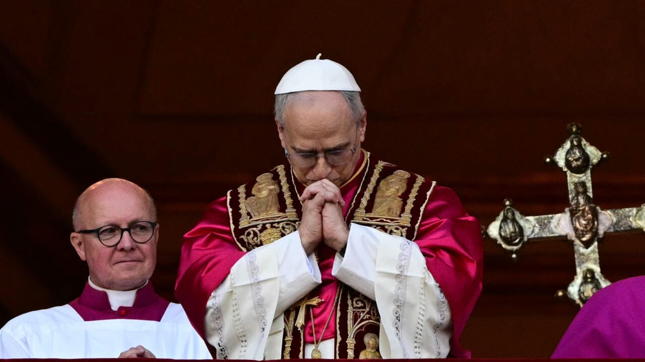 پاپا ڕەخنە لە ترەمپ دەگرێت