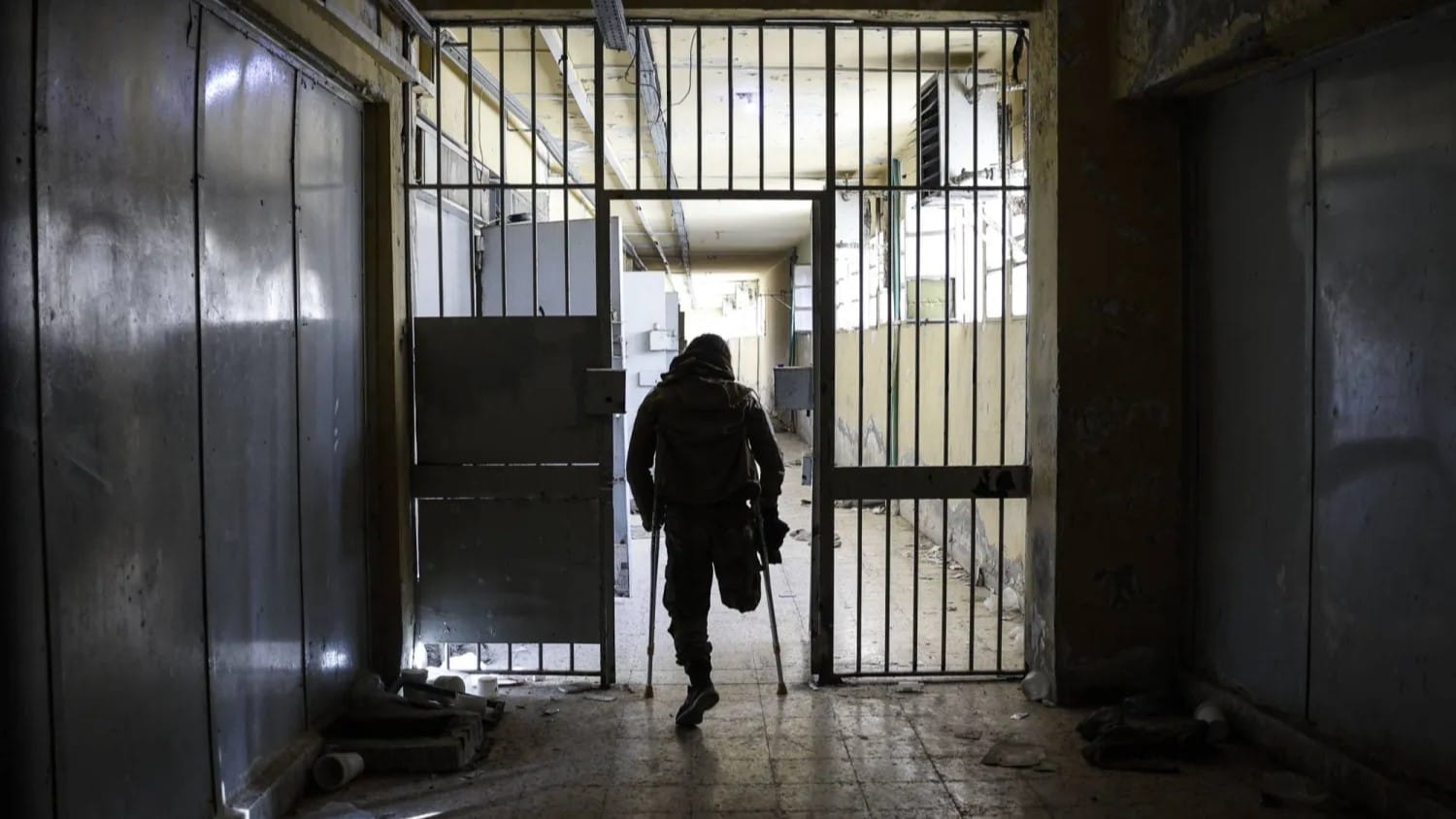 ڕوانگەی سووری: ژمارەیەک دەستگیرکراو لە زیندانەکانی سووریا دەکوژرێن و چارەنووسی هەزارانیش نادیارە