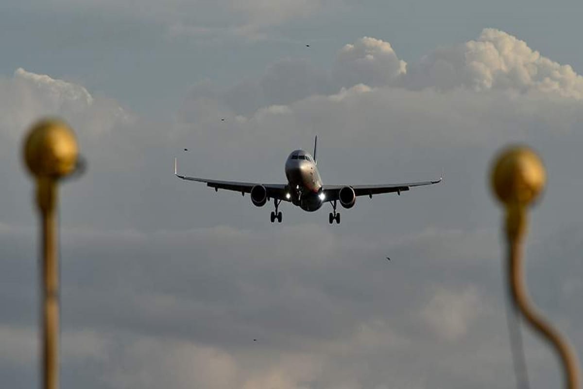 پێنج درۆن گەشتە ئاسمانییەکانی نەرویج ڕادەگرن