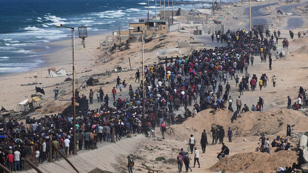 بەرگریی شارستانیی غەززە: نزیکەی 200 هەزار ئاوارە گەڕاونەتەوە باکووری کەرتەکە