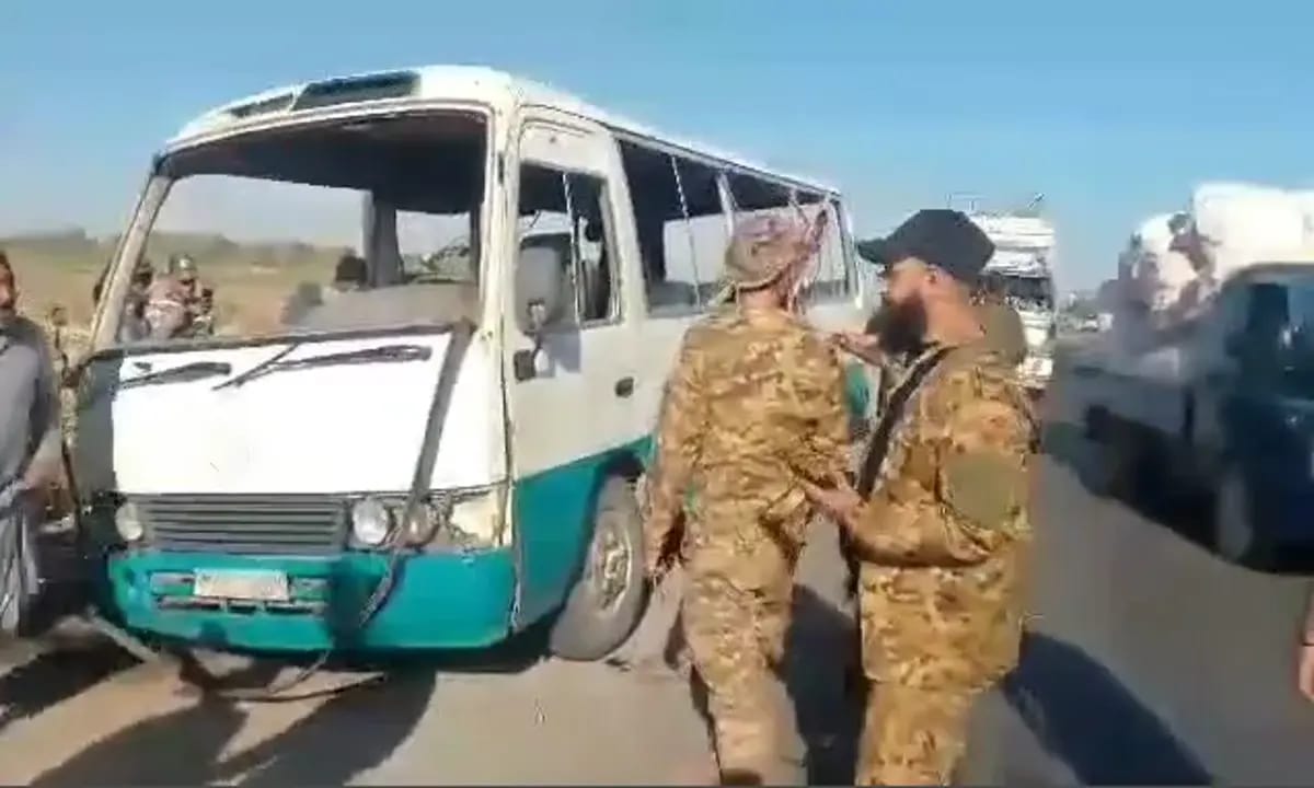 لە دێرەزوور کاروانێکی هێزەکانی سووریا بە ئامانج گیران؛ کوژراو و بریندار هەیە