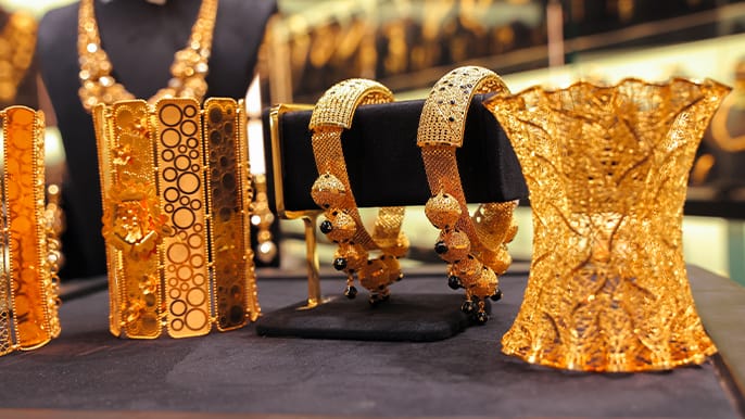 نرخی زێڕ لە بازاڕەكانی كوردستان لەماوەی چەند ڕۆژێكدا 60 هەزار دینار دابەزیوە