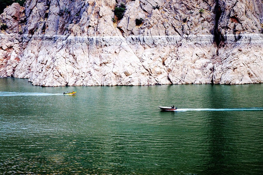 گواستنەوەی ئاوی ڕۆژهەڵاتی کوردستان بۆ شارە فارسیەکان ناڕەزایەتی لێدەکەوێتەوە